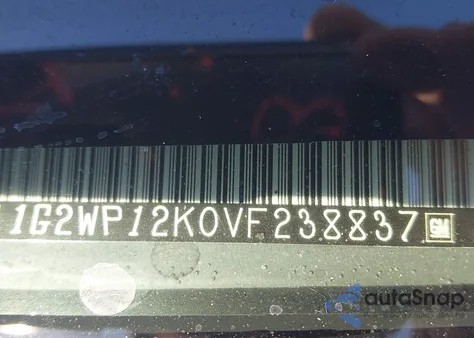 1997 Pontiac Grand Prix Gt z USA, uszkodzony, nr VIN 1G2WP12K0VF238837
